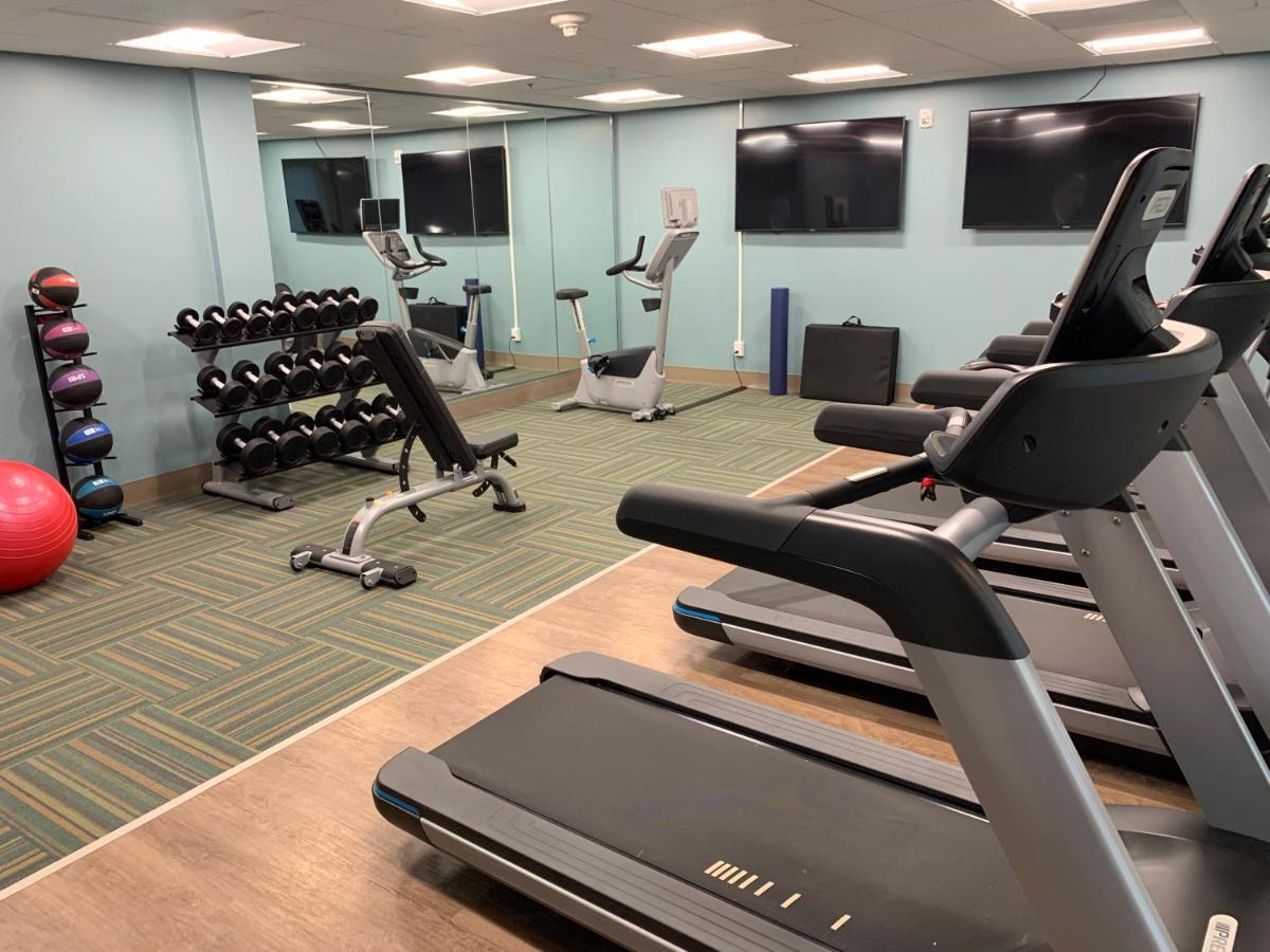 Holiday Inn Express & Suites Wilmington West - Medical Park By Ihg Eksteriør billede