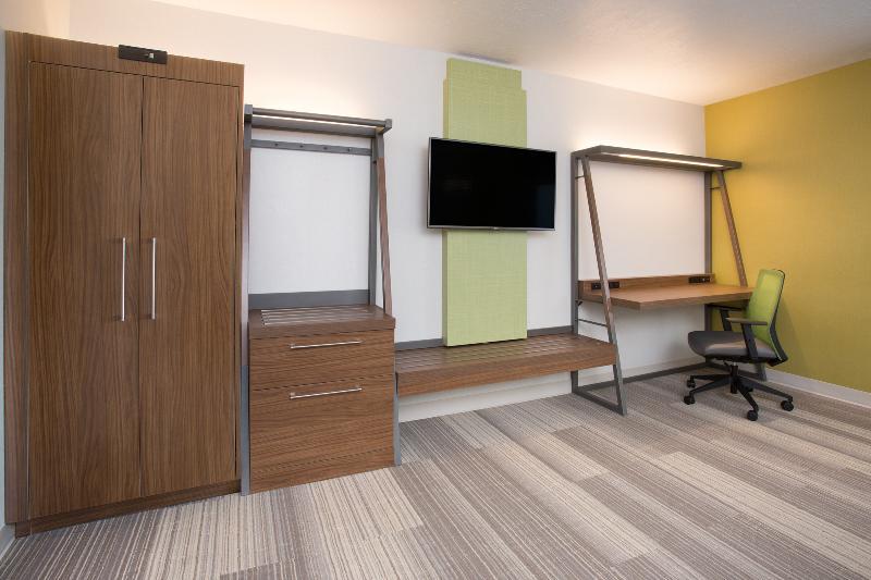 Holiday Inn Express & Suites Wilmington West - Medical Park By Ihg Eksteriør billede